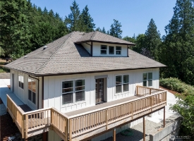 Image: 6319 Crescent Beach Road NW 