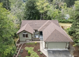 Image: 9722 Lookout Drive NW 