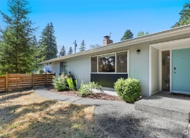 Image: 10511 Cedrona Street SW 