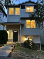 Image: 566 E Marine View Drive B