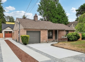 Image: 10714 39th Avenue NE 