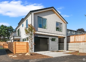 Image: 12706 82nd Avenue NE 3