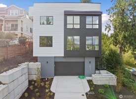 Image: 5611 30th Avenue SW 