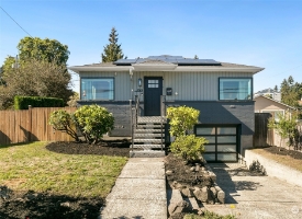 Image: 7501 33rd Avenue NE 