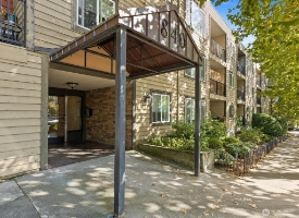 Image: 840 NE 125th Street 109