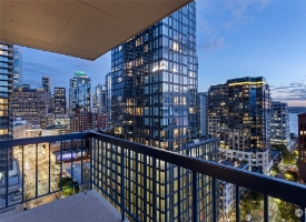 Image: 2100 3rd Avenue 2203