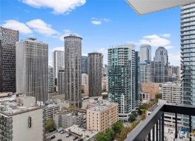 Image: 2100 3rd Avenue 2506