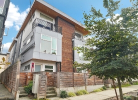 Image: 122 17th Avenue E C